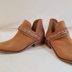 Kaanas Tan Boho Ankle Boots Size 38